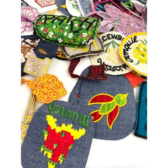 150 PC Assorted Sewing Applique Patches Iron on Sew On NEW Mixed Sequin Crafting - Picture 4 of 14